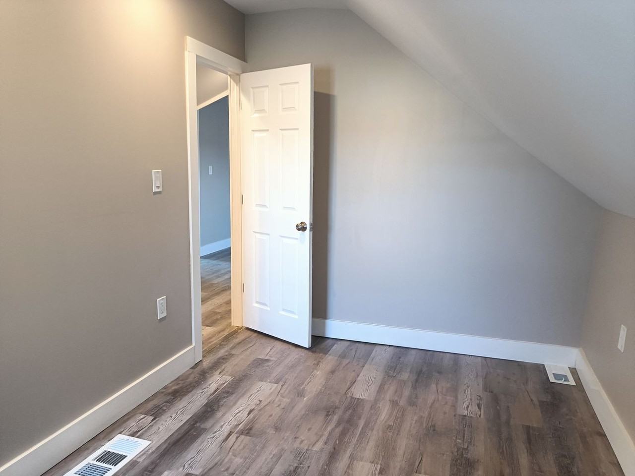 4787 N Sherman Blvd - Photo 7 of 18