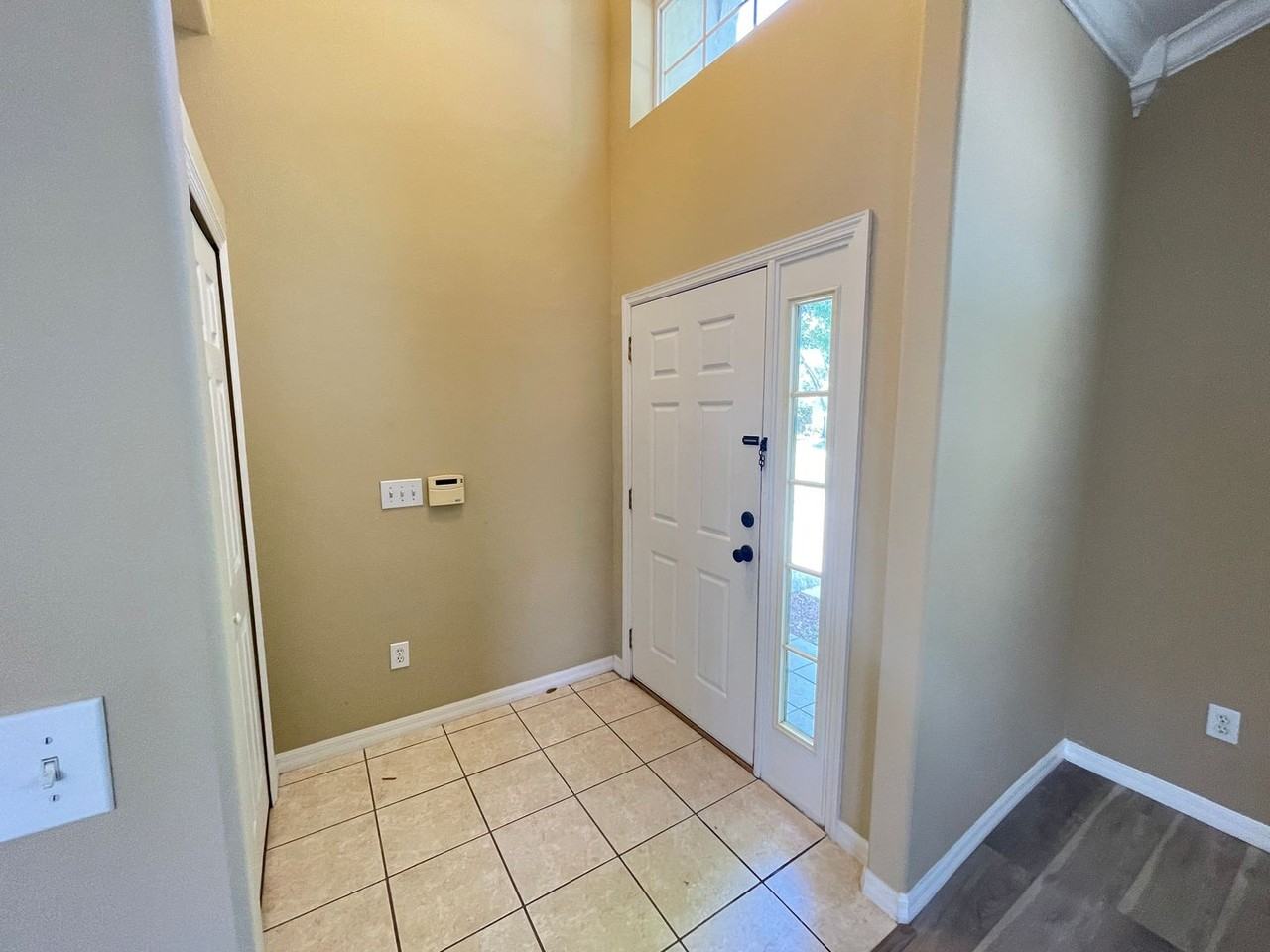 561 Farmingham Ct - Photo 3 of 35