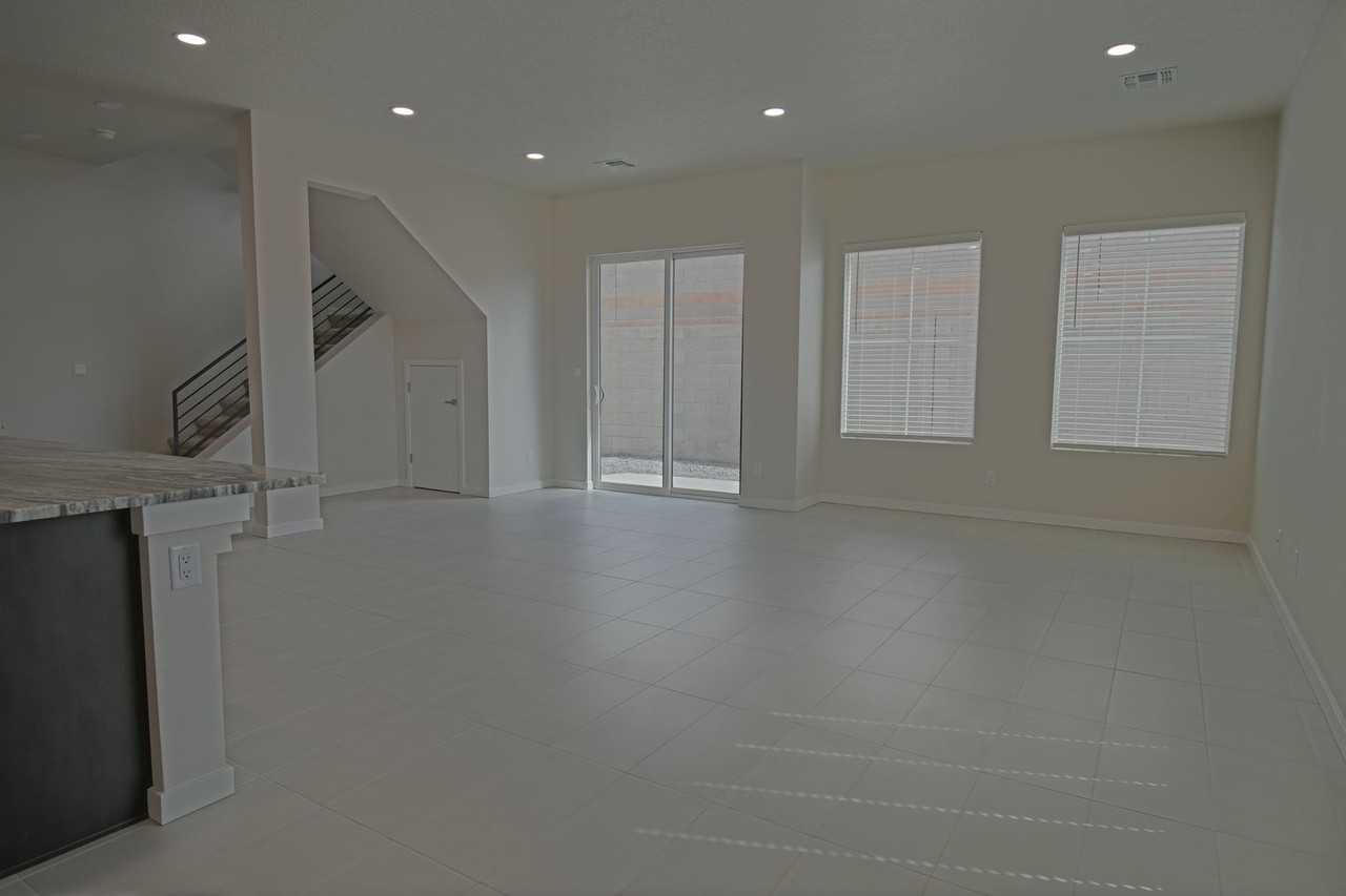 4328 Wymont Cir Ne - Photo 5 of 39