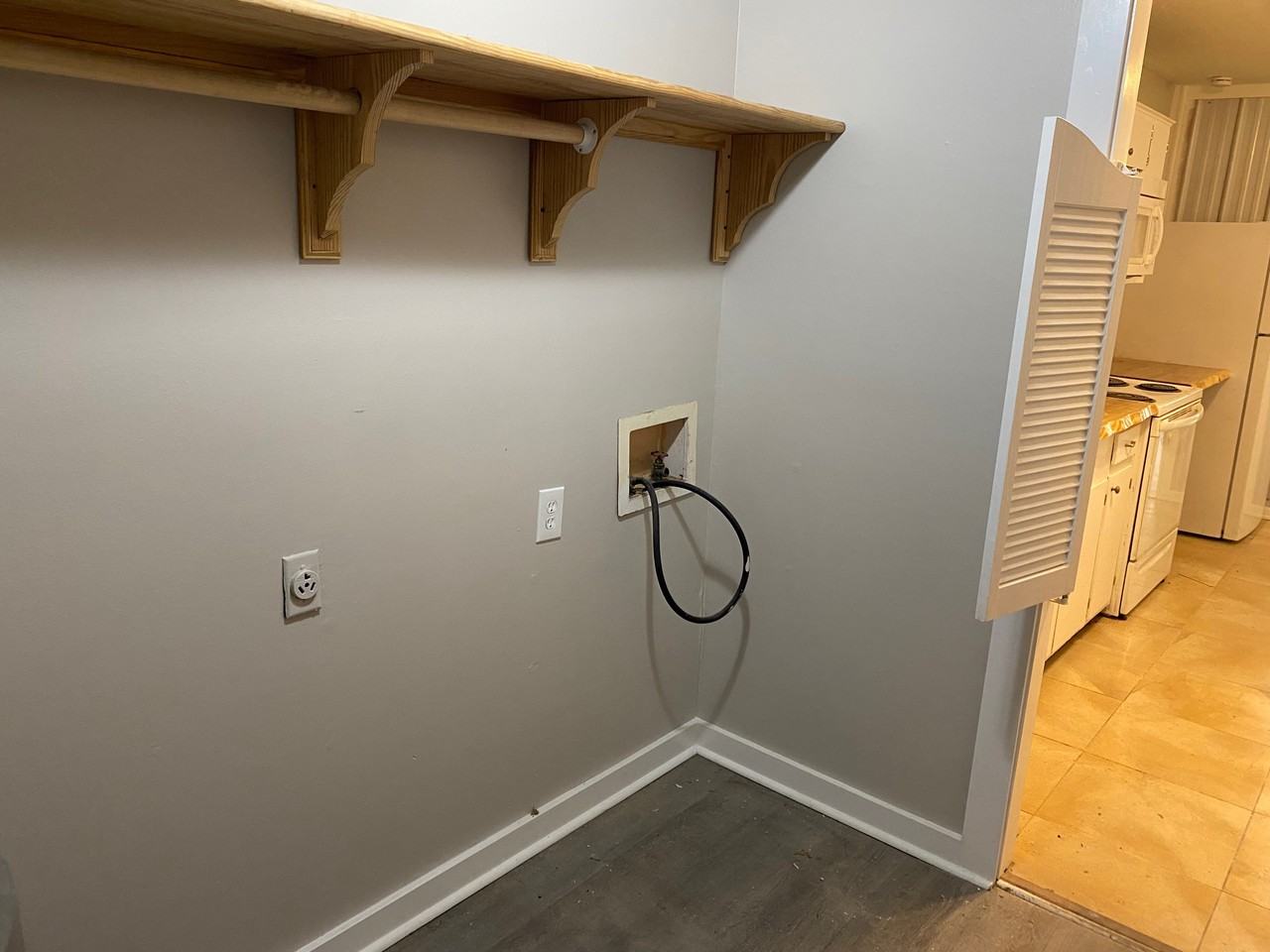 4036 Shipyard Walk #B - Photo 5 of 20