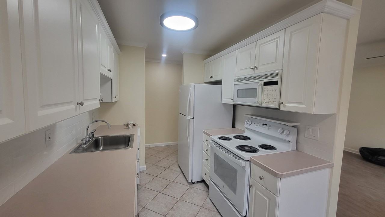 29 Balance Rock Rd #6 - Photo 5 of 22