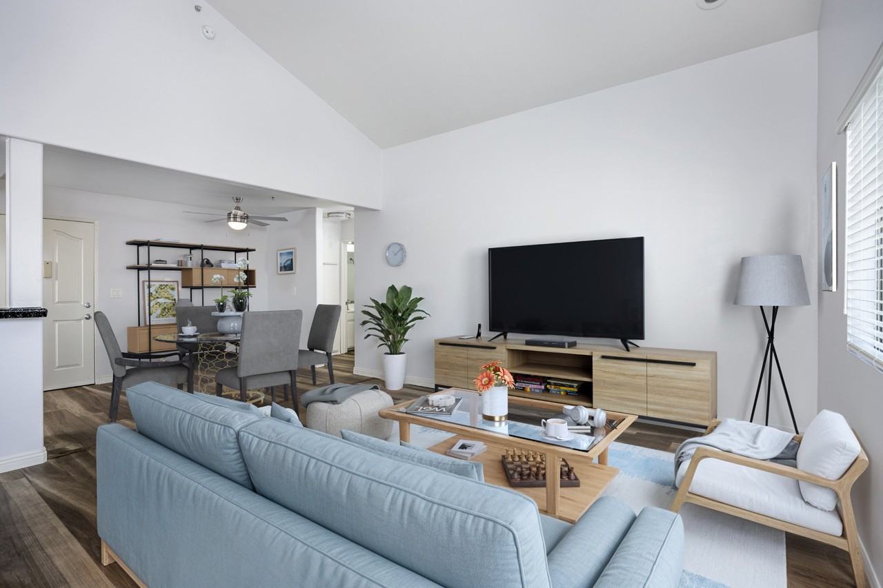 Crown Ridge Apartments - Photo 4 of 9