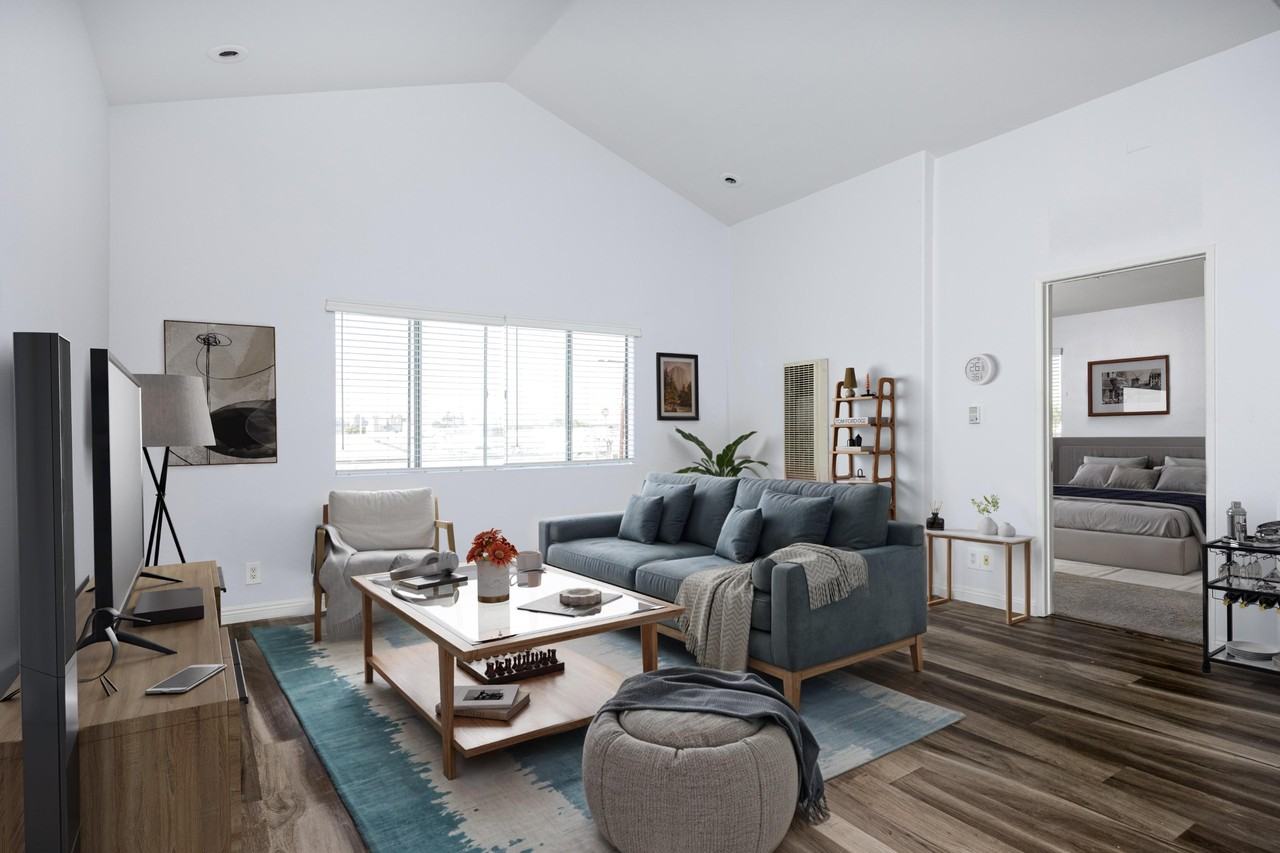 Crown Ridge Apartments - Photo 6 of 9