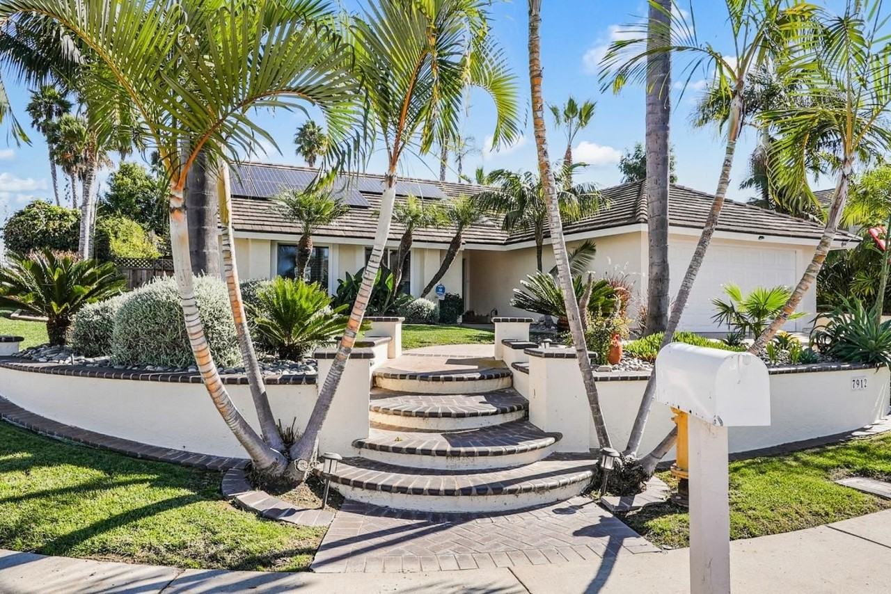 7912 El Astillero Pl - Photo 3 of 33