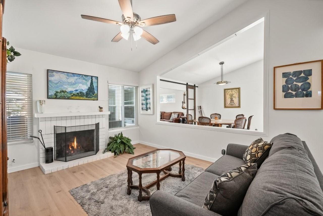 7912 El Astillero Pl - Photo 7 of 33