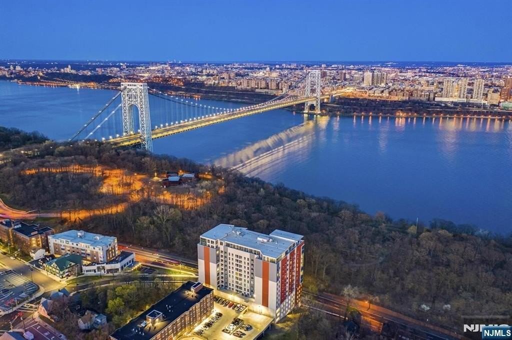 69 Main St - Photo 2 of 13