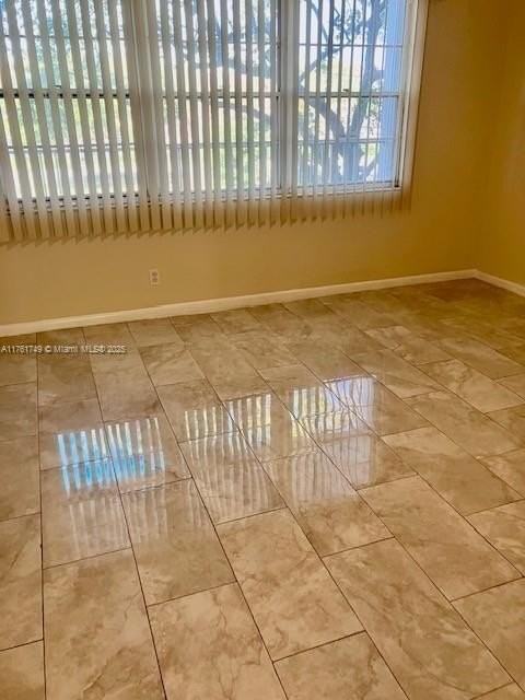 1401 Sw 135th Ter Apt 212h - Photo 6 of 24