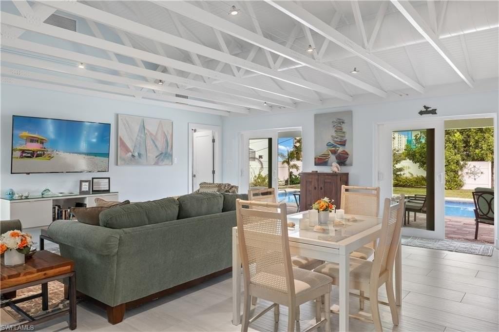 517 110th Ave N - Photo 3 of 28