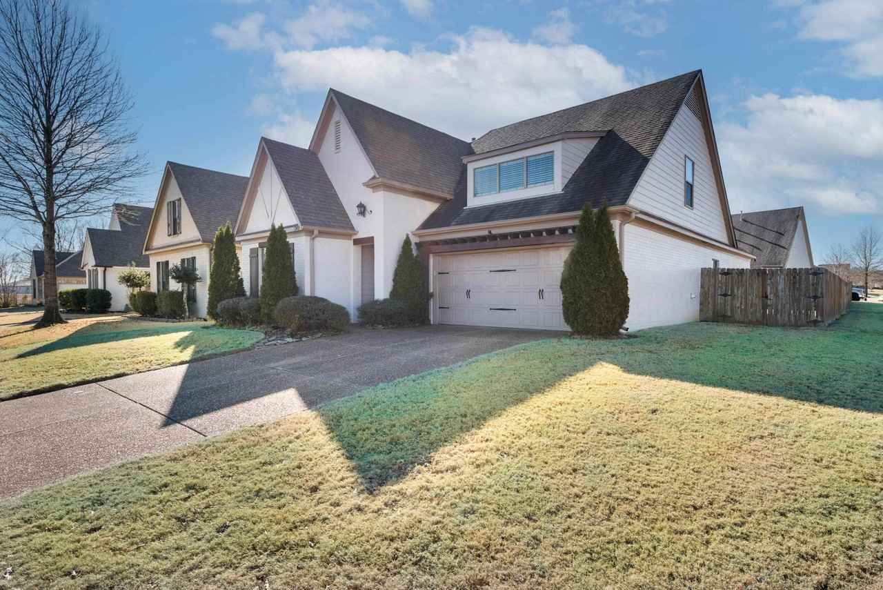 12435 Noni Valley Dr - Photo 2 of 28