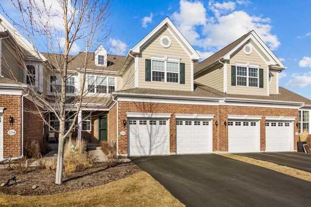 1236 Falcon Ridge Dr - Photo 2 of 34