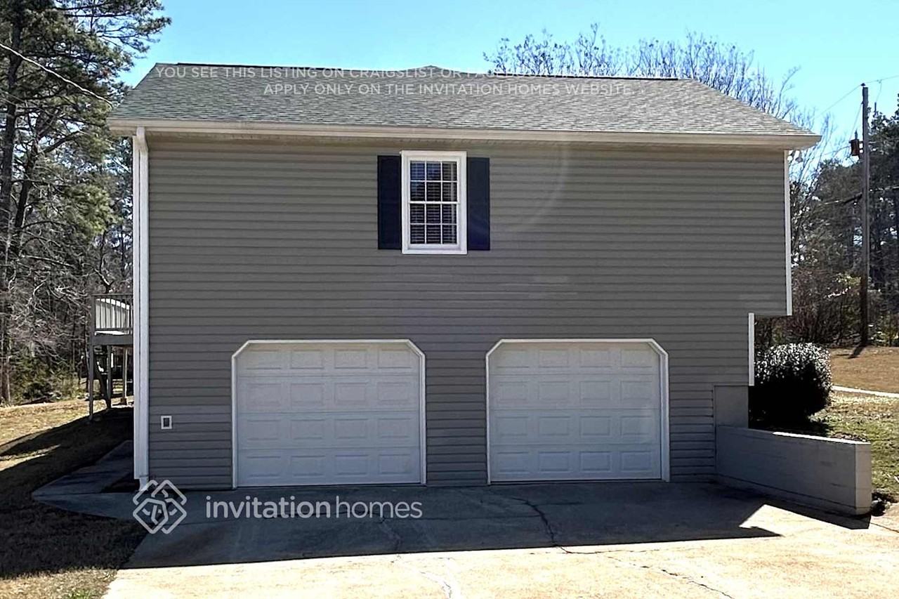 5013 Evelyn Way - Photo 2 of 17