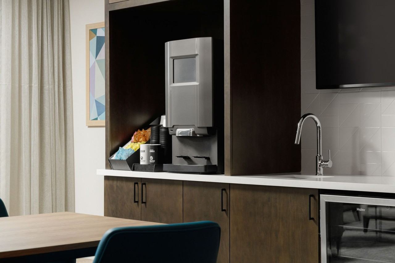 WaterWalk HuntsVille - Photo 3 of 34