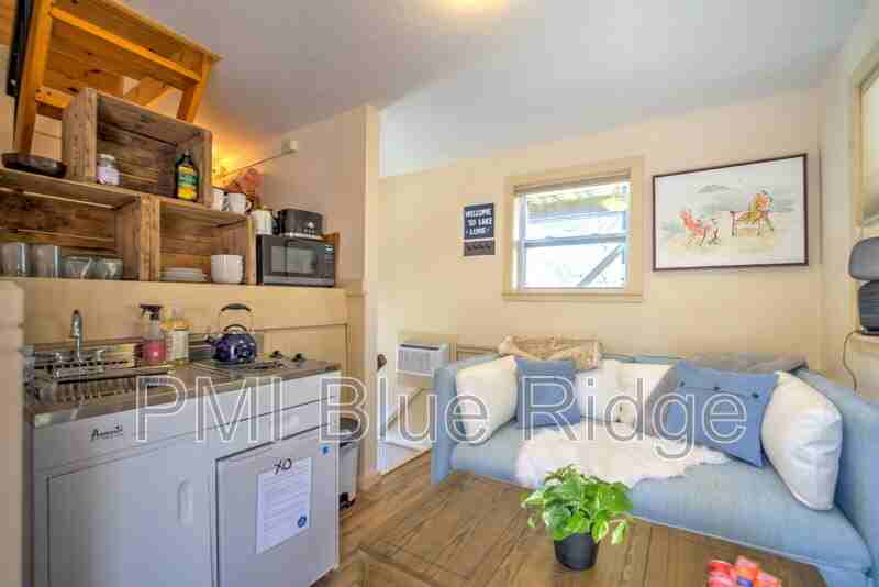 1942 Memorial Hwy - Photo 3 of 12