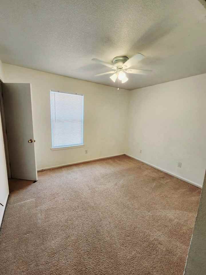 5807 Redstone - Photo 7 of 7