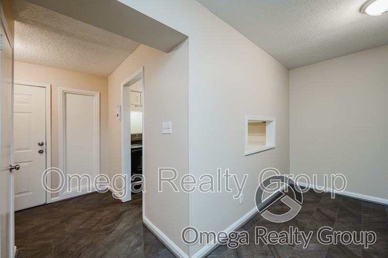 3390 Mcgehee Rd #G - Photo 6 of 26