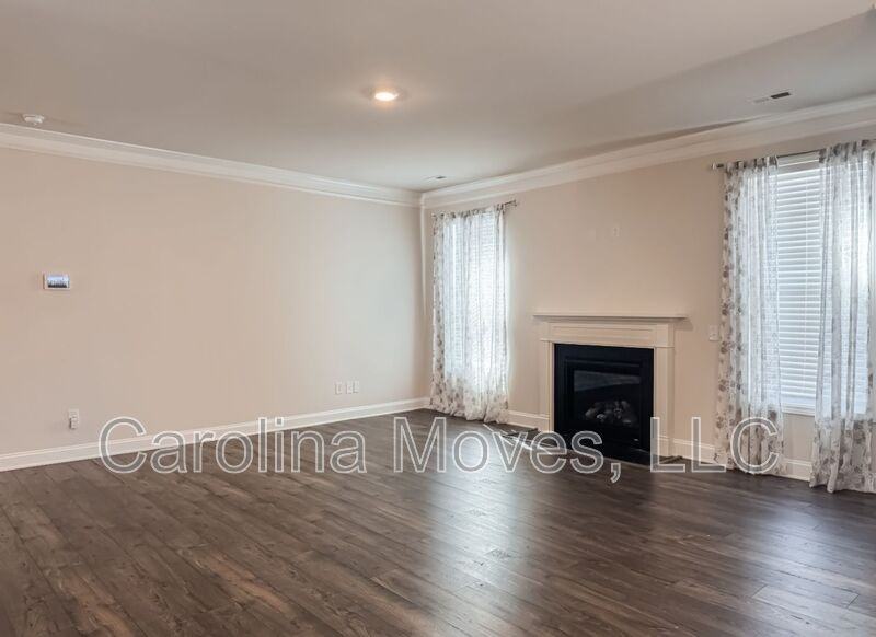 107 General Store Way - Photo 4 of 19