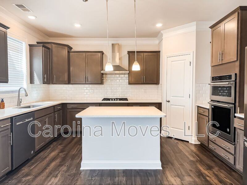 107 General Store Way - Photo 6 of 19