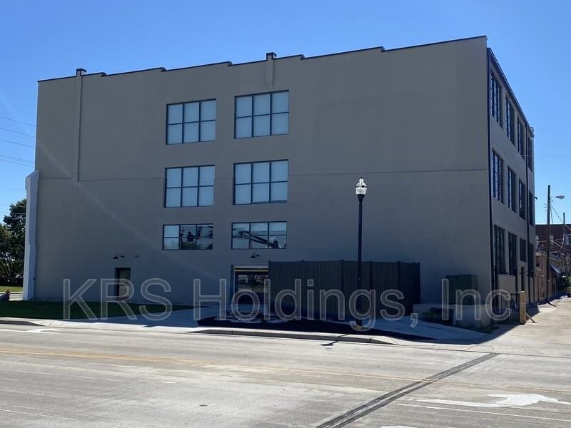 225 N Water St #206 - Photo 2 of 4