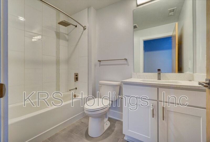 225 N Water St #206 - Photo 3 of 4