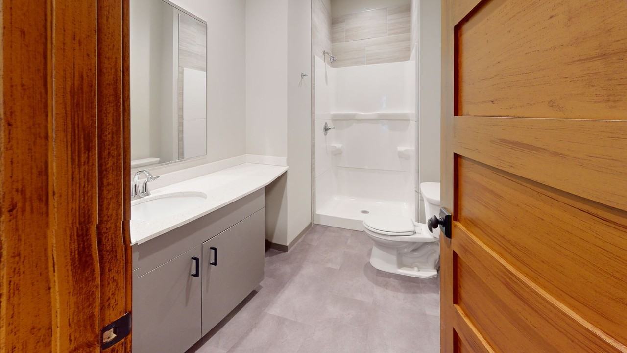 411 12th Ave SE - Photo 3 of 18