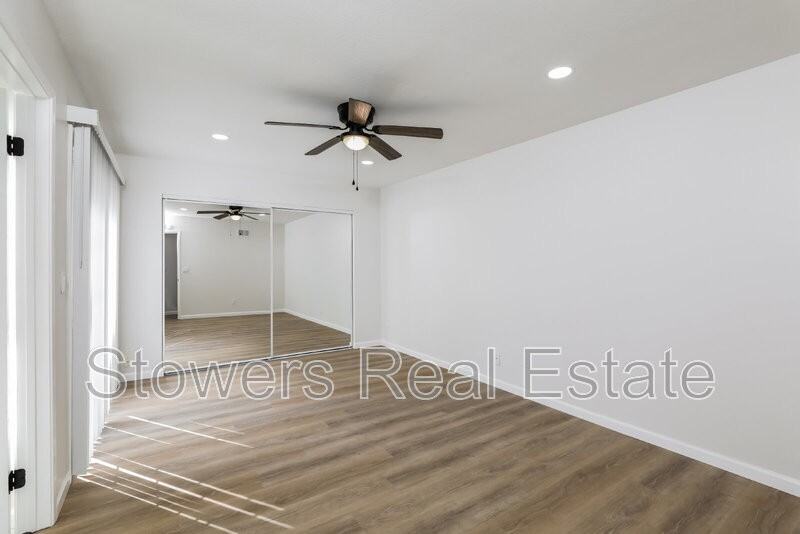 93 Monasterio Ct - Photo 4 of 20