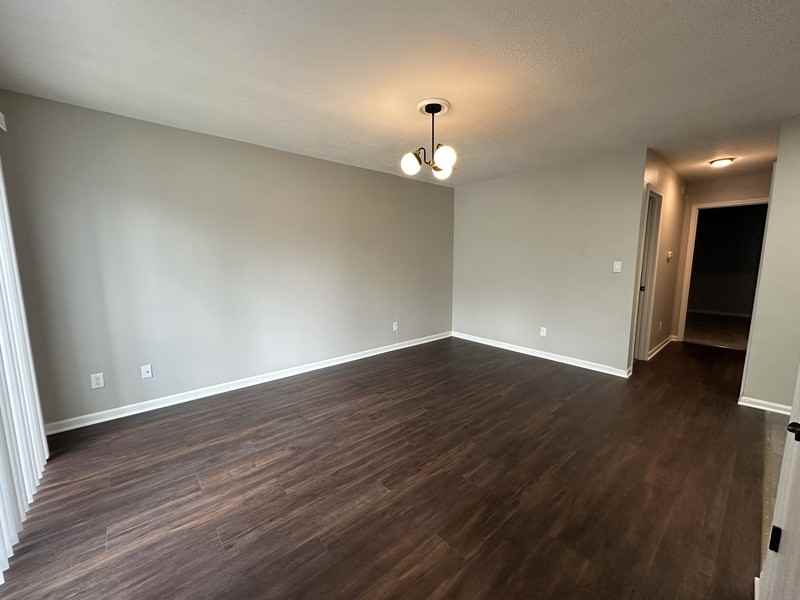 1303 E 25th Ter - Photo 2 of 10