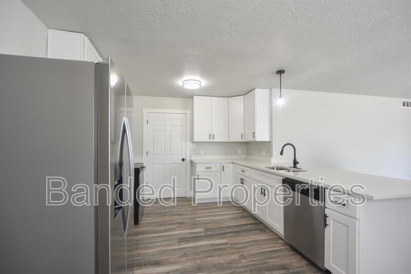 5155 Sw - Photo 3 of 24