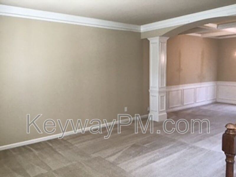 6017 Reynolds Cir - Photo 3 of 21