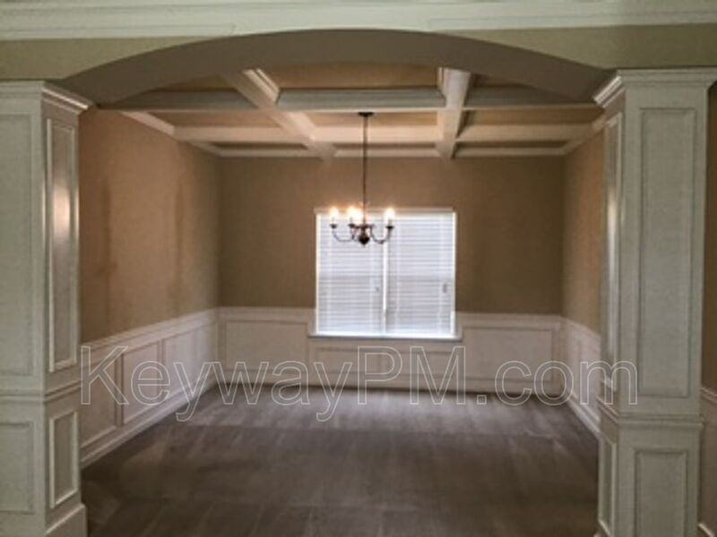 6017 Reynolds Cir - Photo 4 of 21