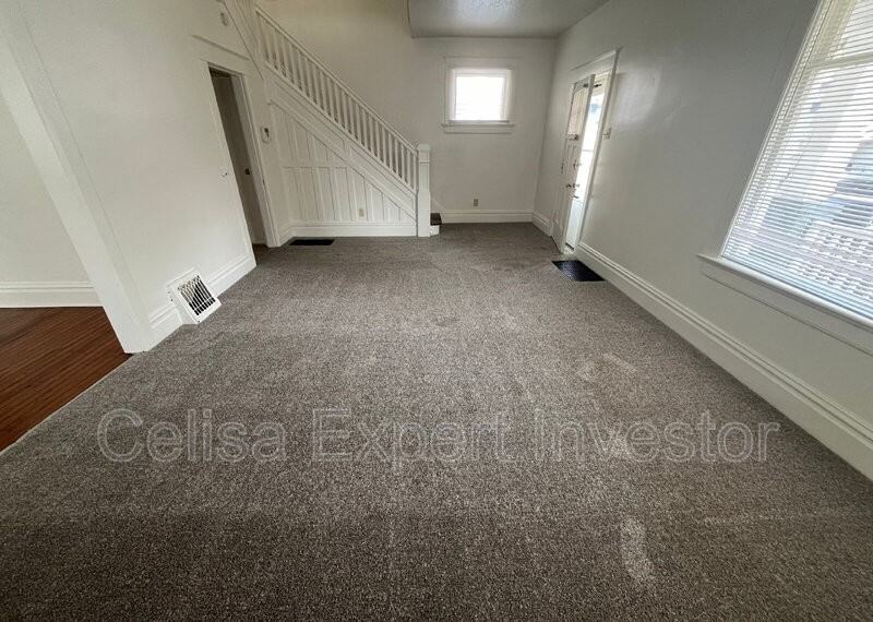 1209 W Wildwood Ave - Photo 2 of 8