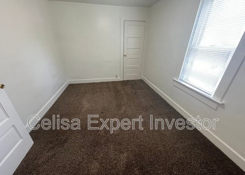 1209 W Wildwood Ave - Photo 5 of 8