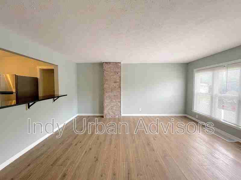 520 E 32nd St - Photo 2 of 15