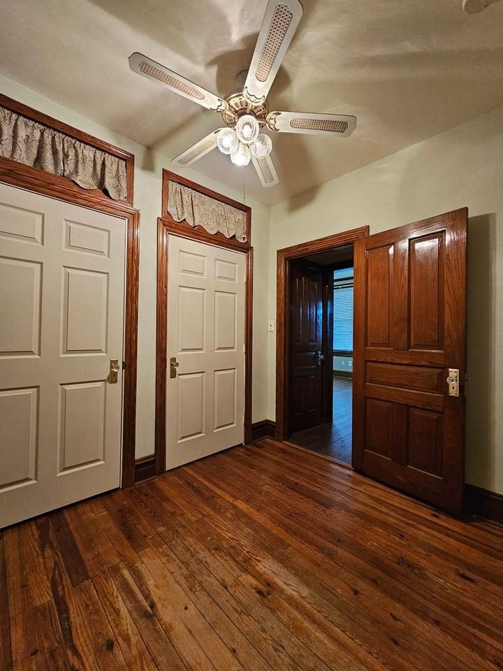 565 Trinity Rd - Photo 6 of 17