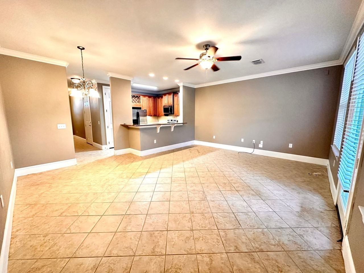 29 Bald Eagle Ct - Photo 7 of 19