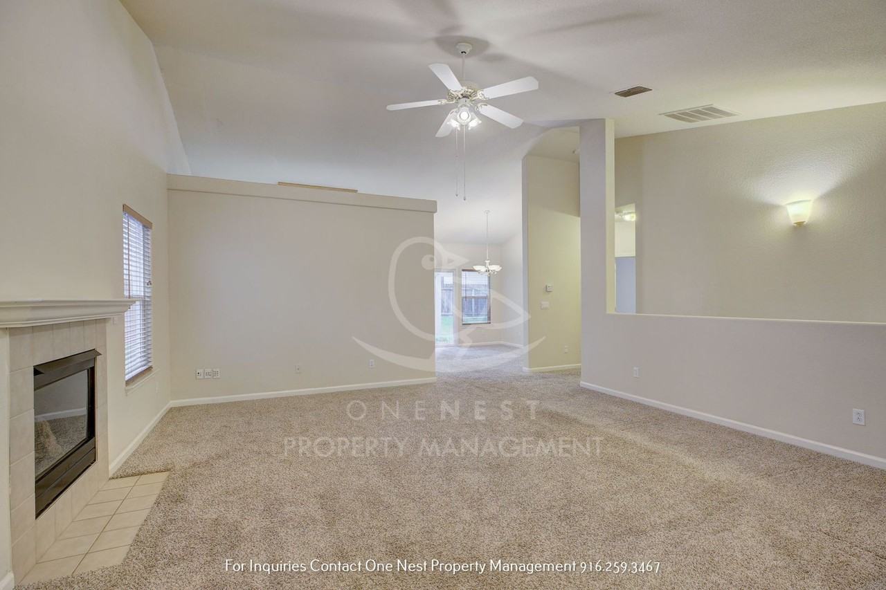 516 Star Ct - Photo 4 of 23