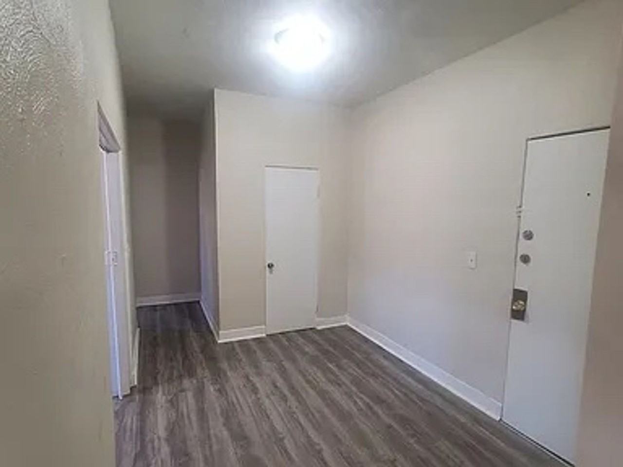 4-14 Abbotsford - Photo 7 of 17