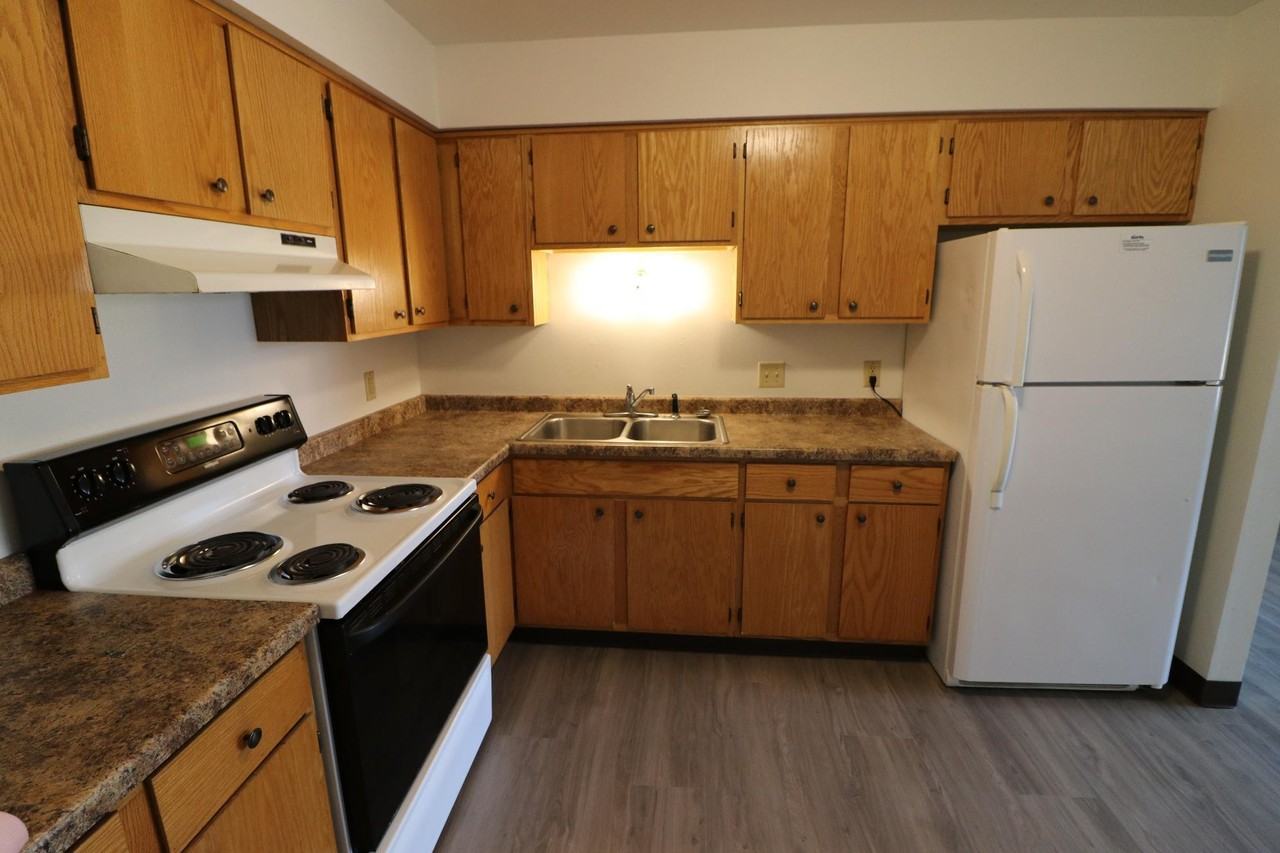 356 East Marquette Street - Photo 2 of 13