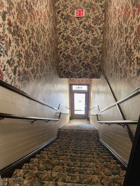 Superior Mall - Photo 5 of 50