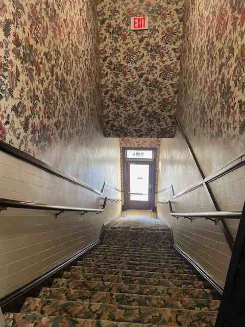 315 Huron Avenue - Photo 6 of 50