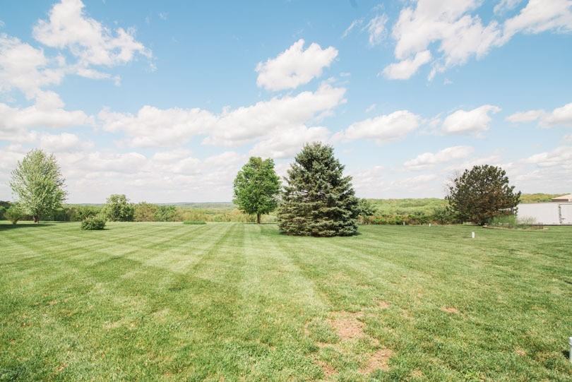 892 Missouri 100 - Photo 2 of 16