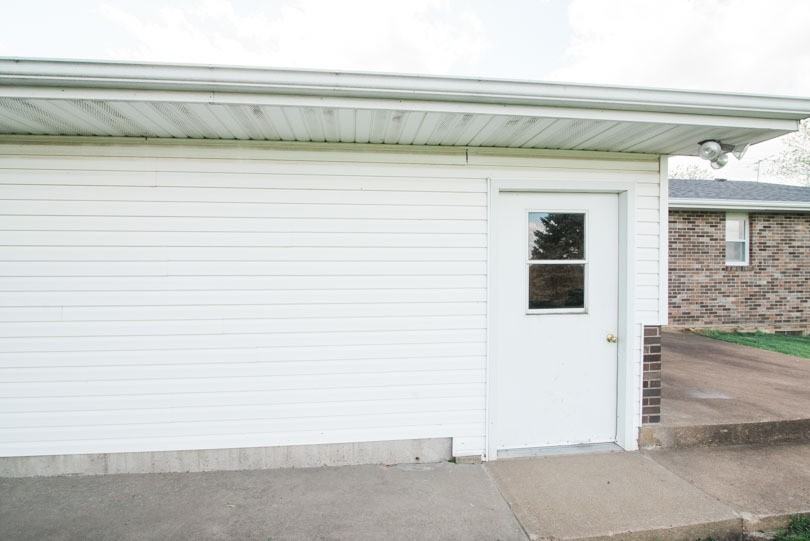 892 Missouri 100 - Photo 3 of 16