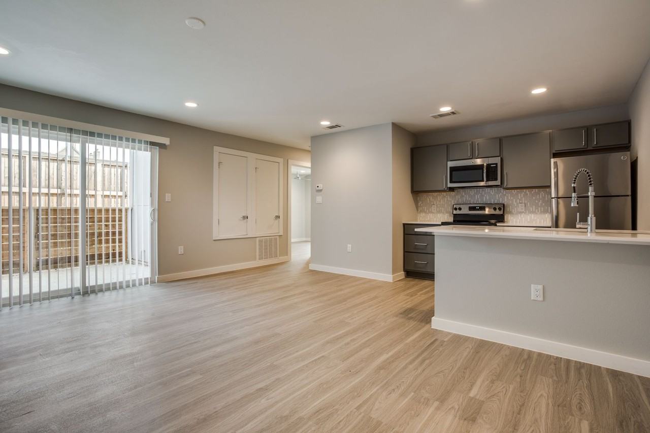 3328 Cedarplaza Lane - Photo 3 of 20