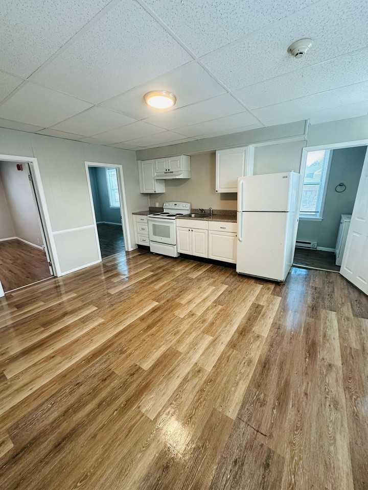 513 Washington Street - Photo 2 of 8