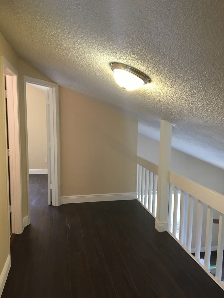 17466 Dumont Dr - Photo 4 of 12