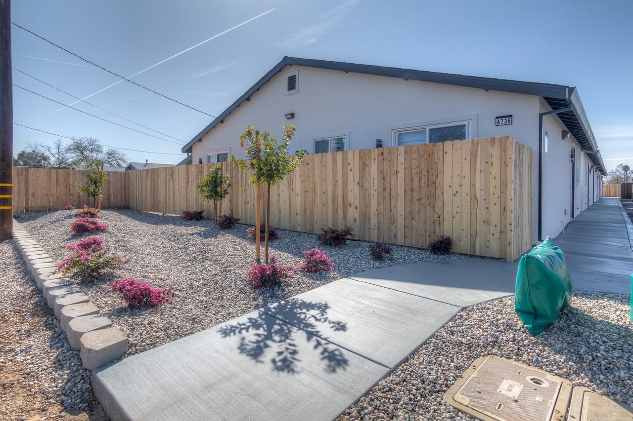 4736 Fleming Way - Photo 2 of 33