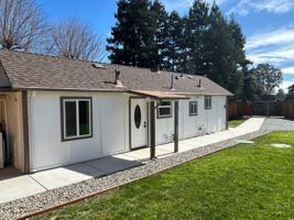 featured image of 1665 Chris Ln