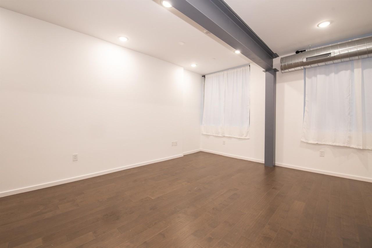 638 Diamond Street - Photo 2 of 16