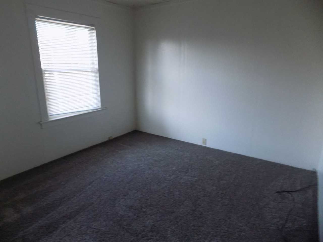 1824 Nipomo St - Photo 4 of 13