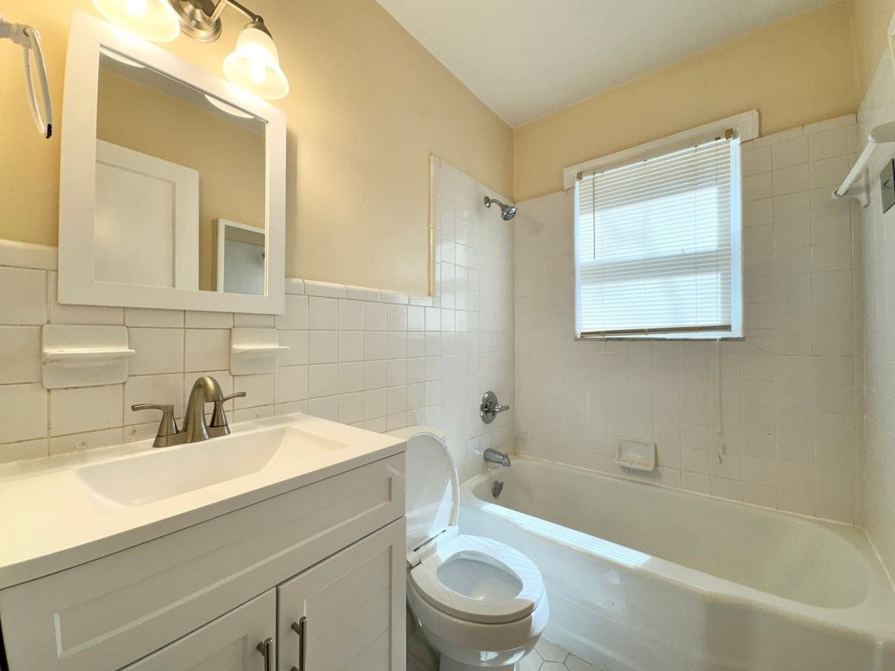 2001 Colonial Ave - Photo 6 of 14