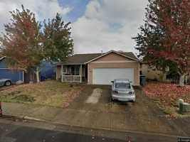 featured image of 944 Hawaii St Se